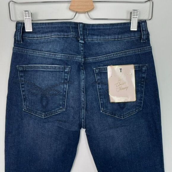 Ted Baker Pralina Daisy Floral Embroidered Raw Hem Ankle Jean Dark Wash 25 - Picture 5 of 11